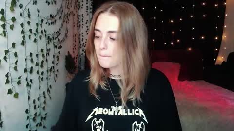 sofia_rosemary online show from September 21, 4:11 pm