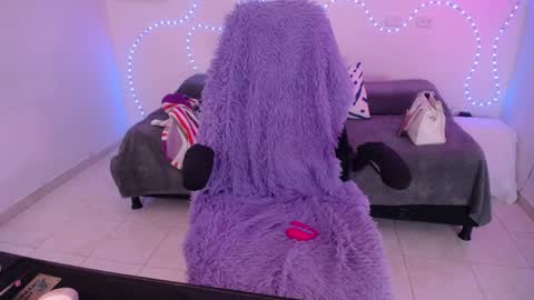 sofia_tgn online show from March 31, 6:30 pm