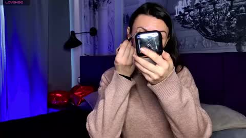 Snapshot of sofiafoster chatting on February 19, 1:50 pm Sofia online show from February 19, 1:50 pm