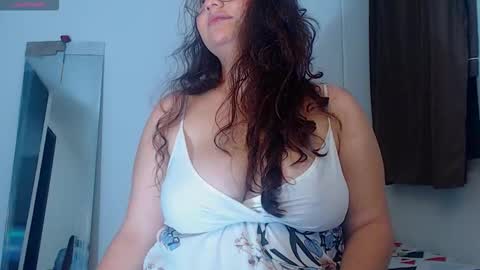 sofiamooon_ online show from December 15, 12:50 am