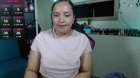 sofiaroyal23 online show from March 31, 4:02 am