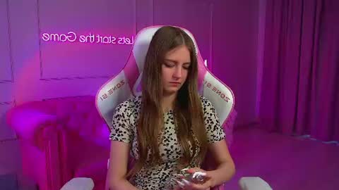 Sofia online show from June 11, 2:53 am