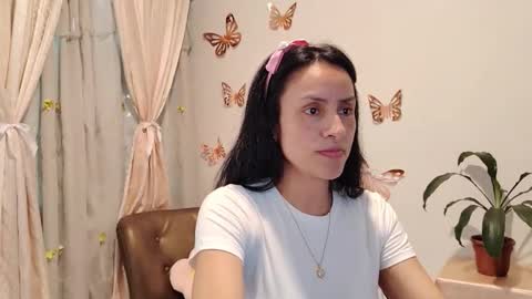 Sofi Bella online show from November 5, 4:31 pm