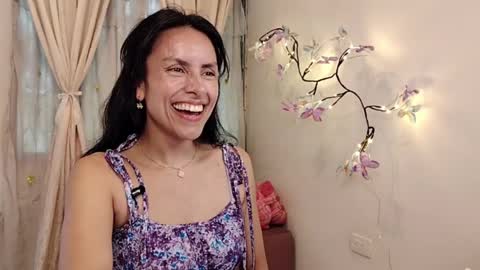 Sofi Bella online show from April 10, 8:35 pm