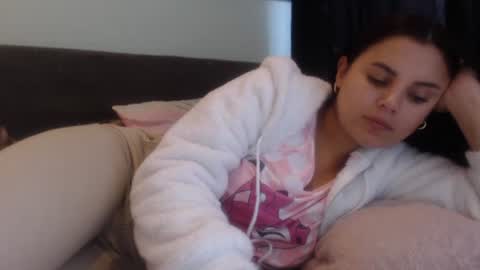 Snapshot of sofigarcia17 chatting on October 21, 4:21 pm sofi online show from October 21, 4:21 pm