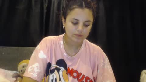 Snapshot of sofigarcia17 chatting on February 27, 2:14 am sofi online show from February 27, 2:14 am