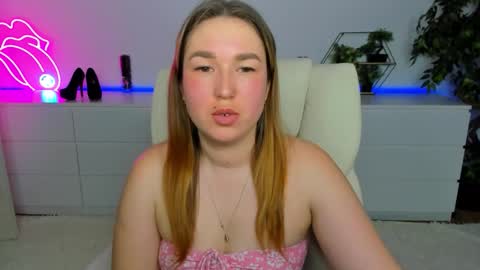 sofii_darling online show from March 1, 5:28 pm