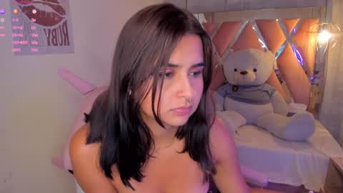   online show from February 5, 10:55 pm