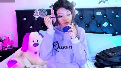 sofiia cute  online show from April 7, 4:47 am