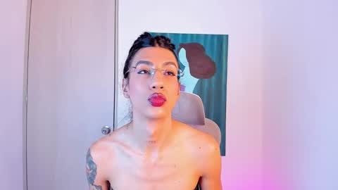 Sofi online show from March 23, 4:23 pm