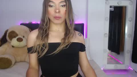   online show from October 5, 9:00 pm