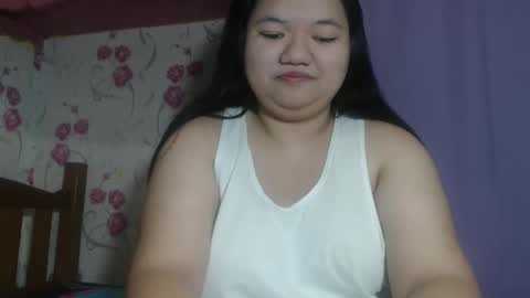 Angie online show from December 1, 4:05 pm