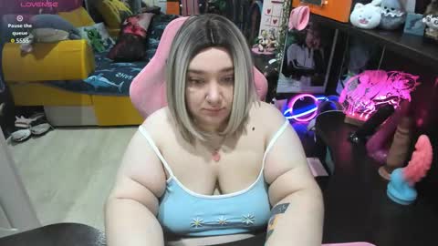 Sofie online show from March 18, 3:23 am