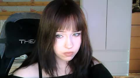 Eva online show from June 2, 4:53 pm