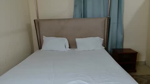 softlysinful online show from October 3, 11:35 pm