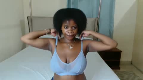 softlysinful online show from December 19, 3:29 pm