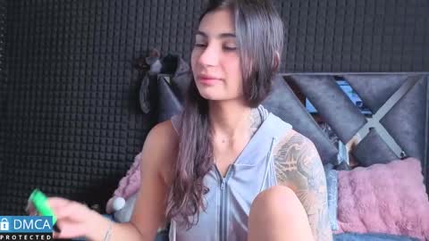 Sol  online show from November 10, 7:38 pm