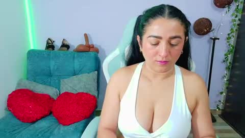 sole_softmilf online show from July 3, 10:20 am