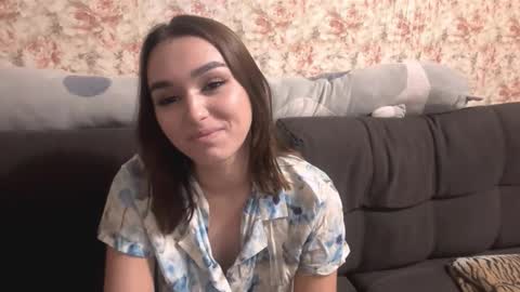 Hello My name is Jane  im new model here and little but shy but curious. online show from October 13, 2:30 pm