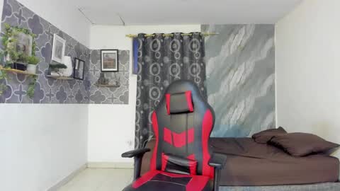 son_hades online show from February 25, 3:32 am