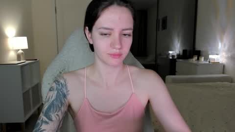 sonia_moon_ online show from October 18, 2:49 am