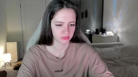 sonia_moon_ online show from October 12, 4:16 am