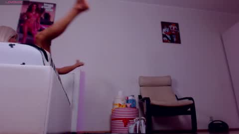 Sonja Ray online show from October 24, 9:43 am