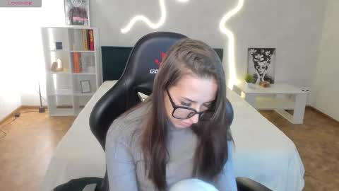 Snapshot of sony_mayy chatting on October 17, 2:26 am sony_mayy online show from October 17, 2:26 am