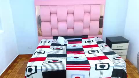 SOPHI - JACK online show from January 12, 8:05 pm