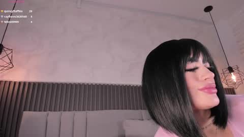 Sophi online show from February 4, 1:37 pm