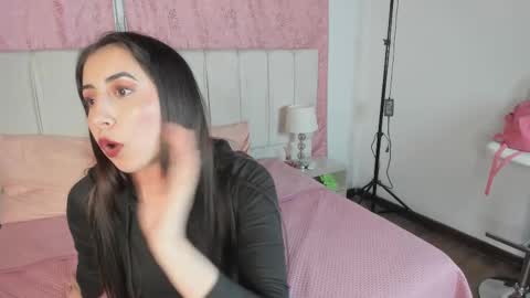 sophi online show from February 19, 6:54 pm