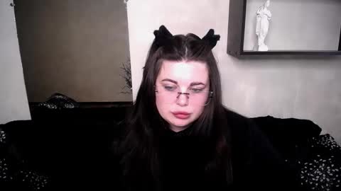 sophia__olsen online show from October 7, 6:09 am
