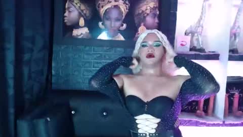 sophia_hott01 online show from January 13, 1:57 am