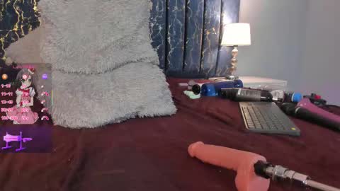 Snapshot of sophia_lemos chatting on October 21, 3:27 pm Sofia  online show from October 21, 3:27 pm