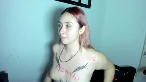 sophia_luxxx online show from June 14, 3:41 am
