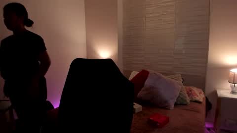  S O P H I A  online show from March 31, 12:05 pm