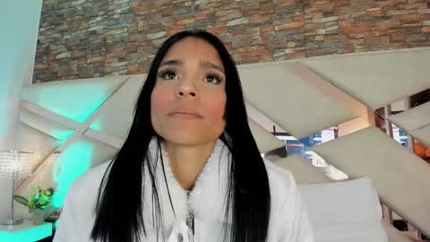 Sophia Paris online show from November 28, 4:31 am