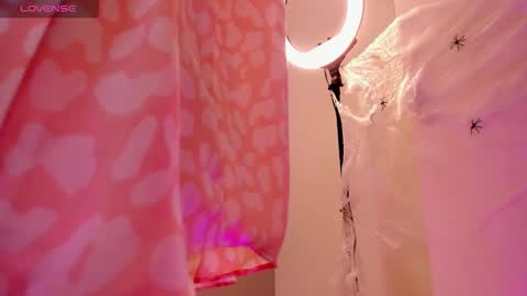 Sophia online show from October 21, 1:54 am