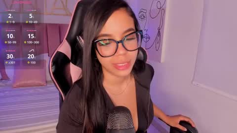 Sophie Hill  online show from September 12, 8:11 pm