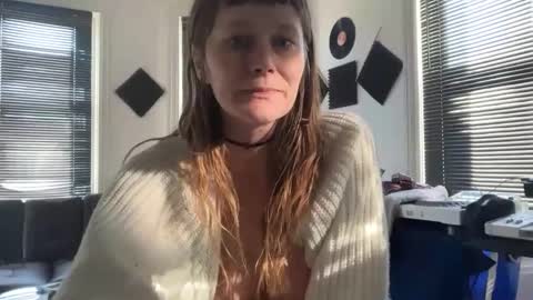 sophiawilde25 online show from January 16, 7:23 pm