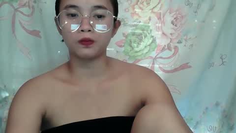 sophie_193 online show from April 2, 3:47 am