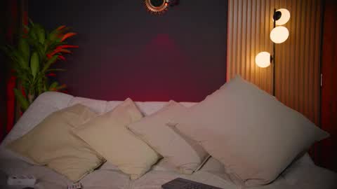 Sophie  Your Squirt Queen  online show from March 29, 2:24 am