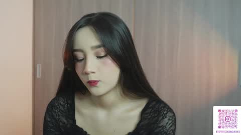 Sophie or Sof online show from April 11, 2:38 am