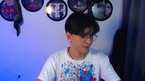 sophie_ross1 online show from December 14, 1:56 am