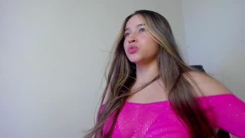 sophie_spencer1 online show from March 12, 3:21 am