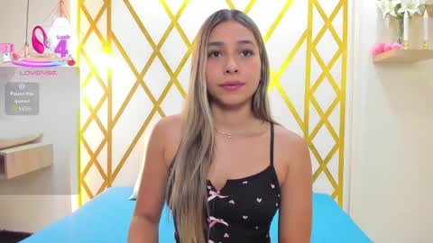 Sophie online show from April 9, 12:33 pm