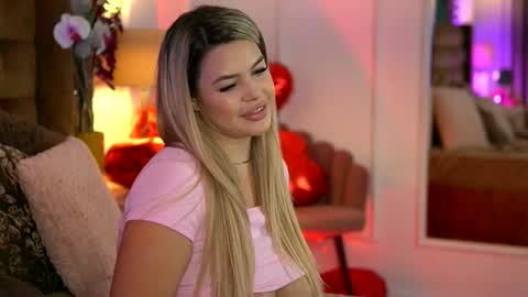 Sophie online show from September 18, 7:45 am