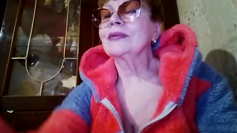 SophieBurnsX online show from April 25, 6:16 pm