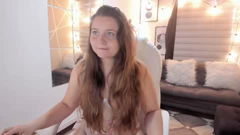 Sophie  online show from September 23, 1:49 pm