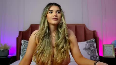 Sophie Ann online show from June 5, 3:39 pm